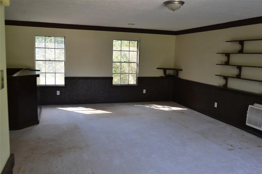 Photo of 1223 Longledge Drive