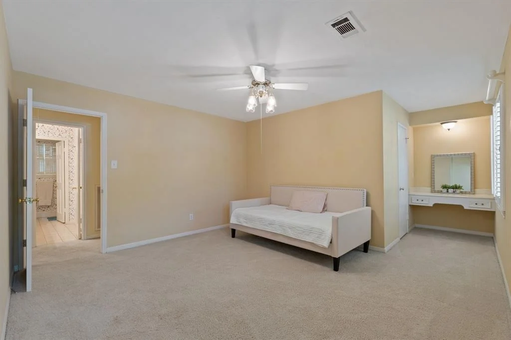 Photo of 17615 Loring Lane