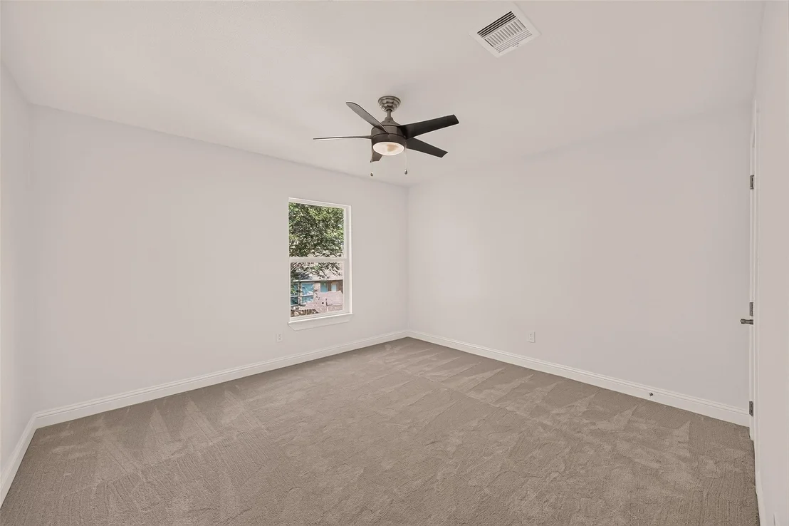 Photo of 2111 Pinecreek Pass Lane