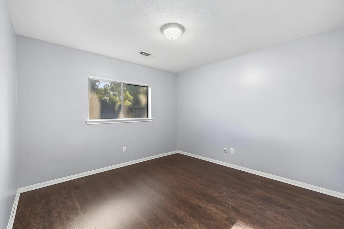 Photo of 18403 Maple Mill Drive