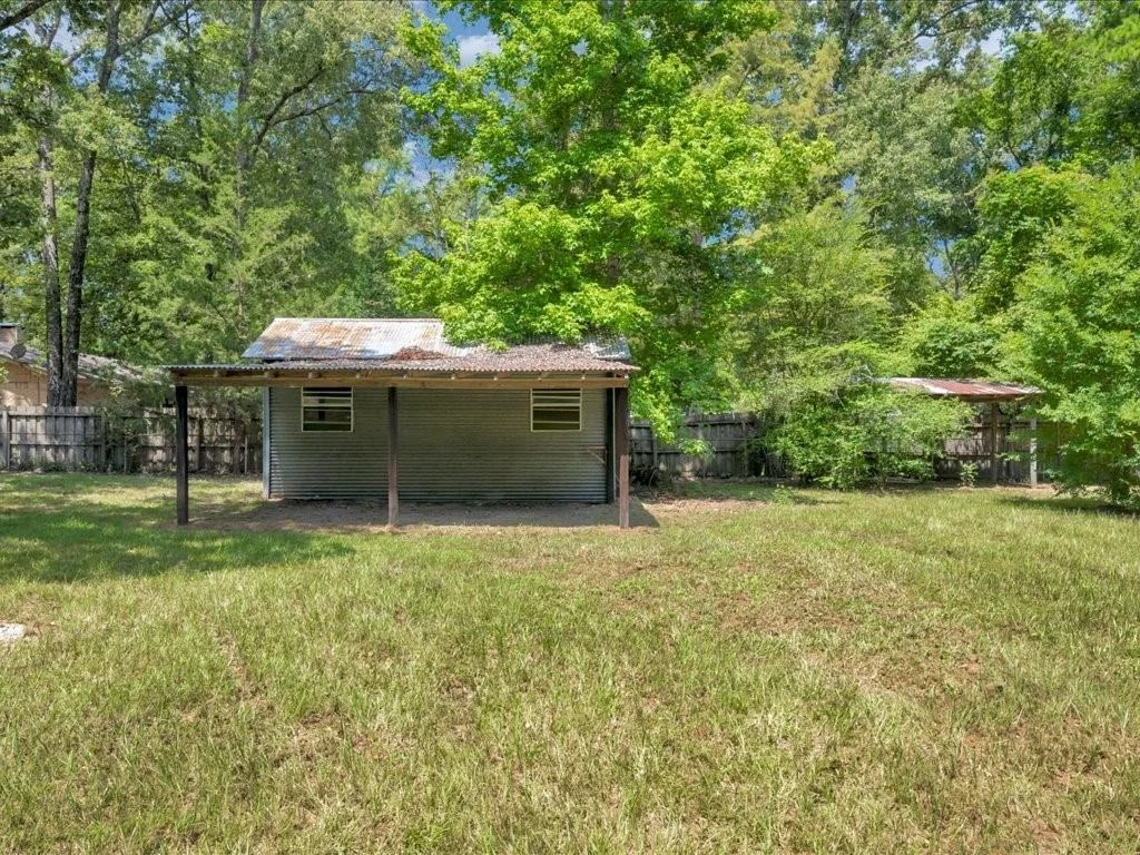 Photo of 900 Edgewood Circle