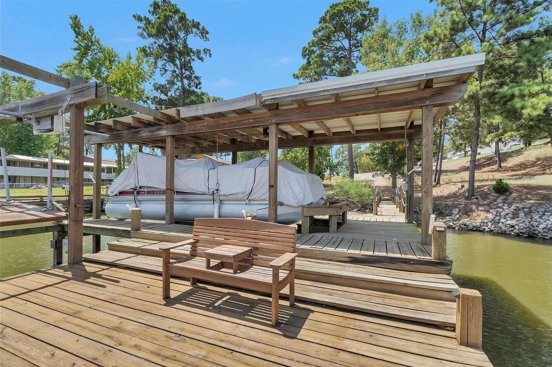 Photo of 308 N Point Drive