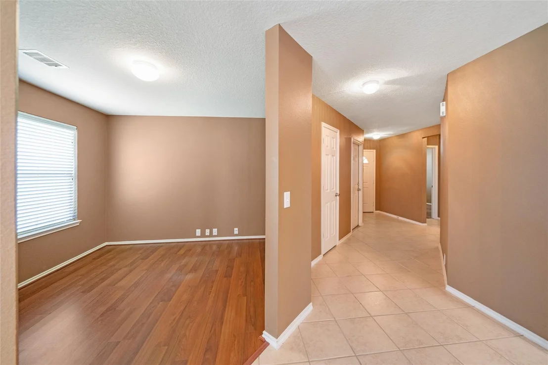 Photo of 5706 Baldwin Elm Street