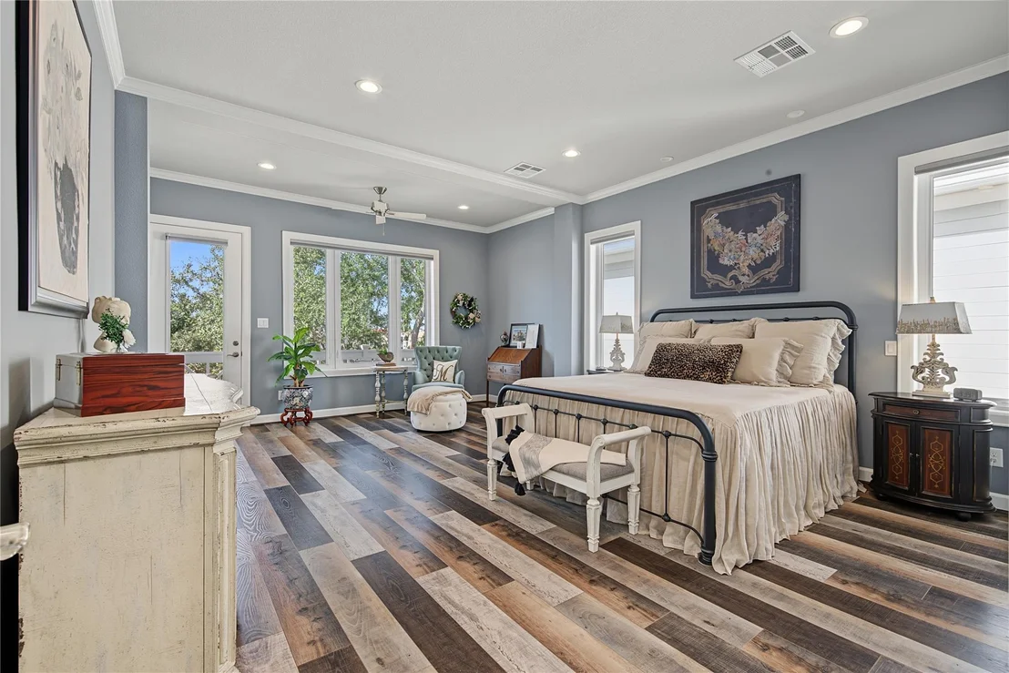 Photo of 2172 Marina Way