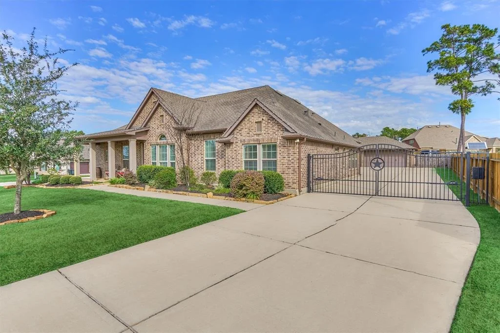 Photo of 40694 Damuth Drive