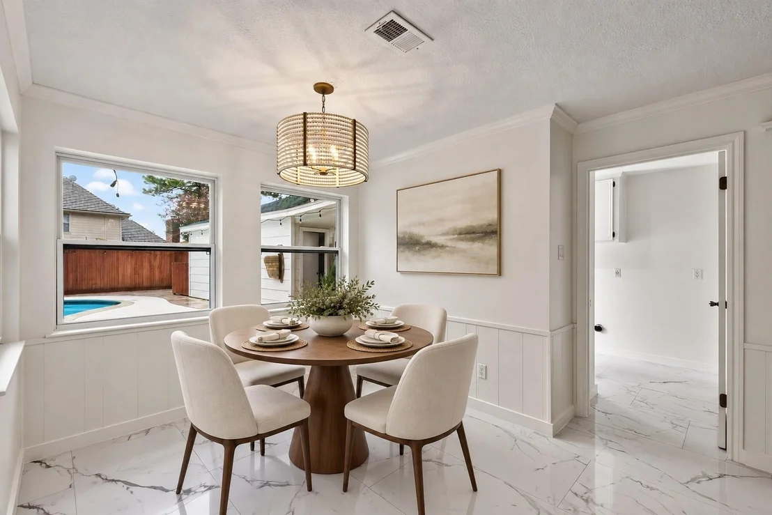 Photo of 18115 Longcliffe Drive
