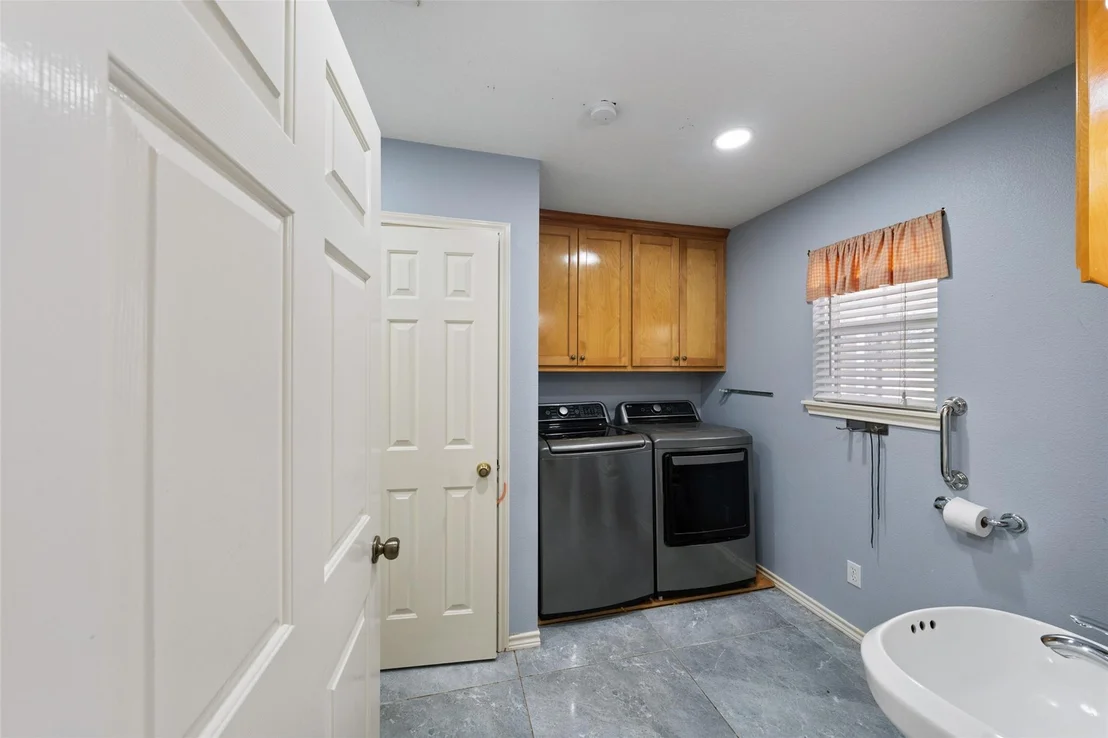 Photo of 2373 County Road 248