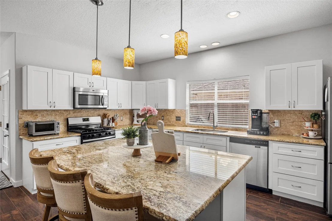 Photo of 20707 Medallion Pointe Drive