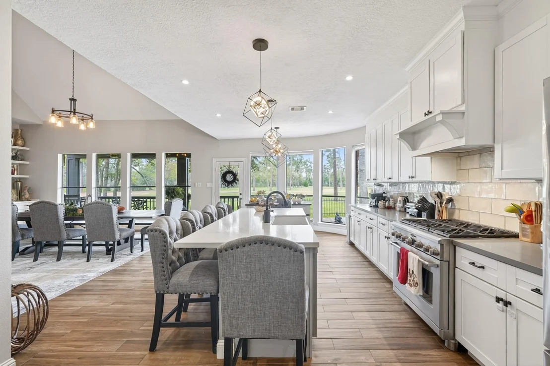 Photo of 24710 Creekview Drive