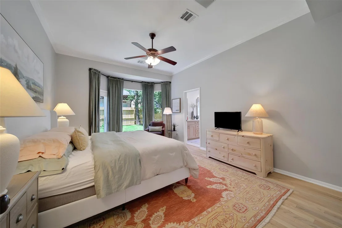 Photo of 43 E Sandalbranch Circle