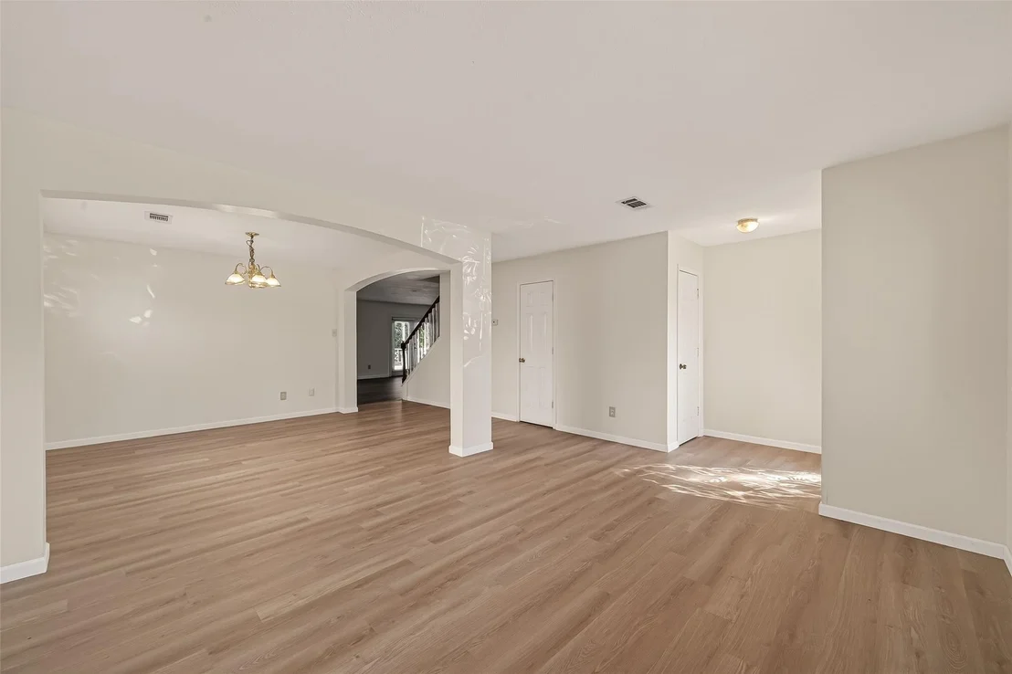 Photo of 15910 Clayton Bend Drive
