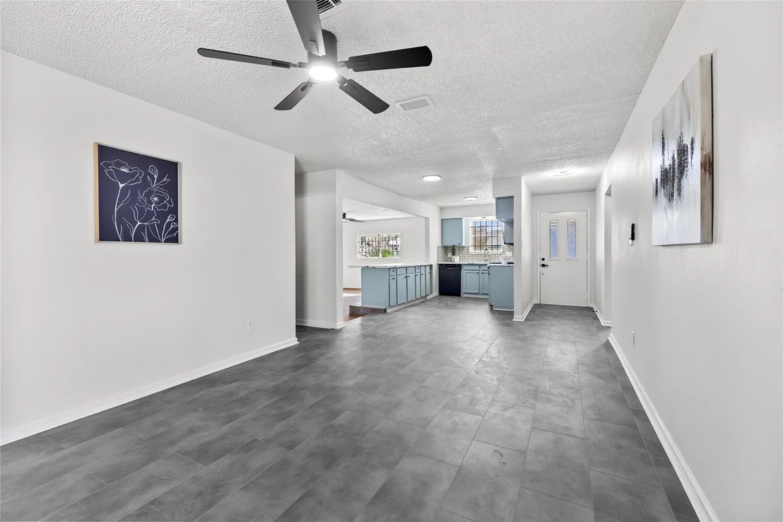 Photo of 10027 Valley Sun Drive