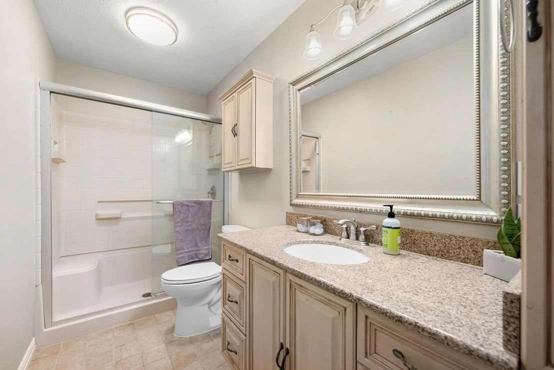 Photo of 505 Lochnell Drive