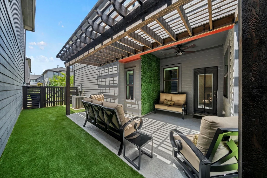 Photo of 18507 Parkland Square Place
