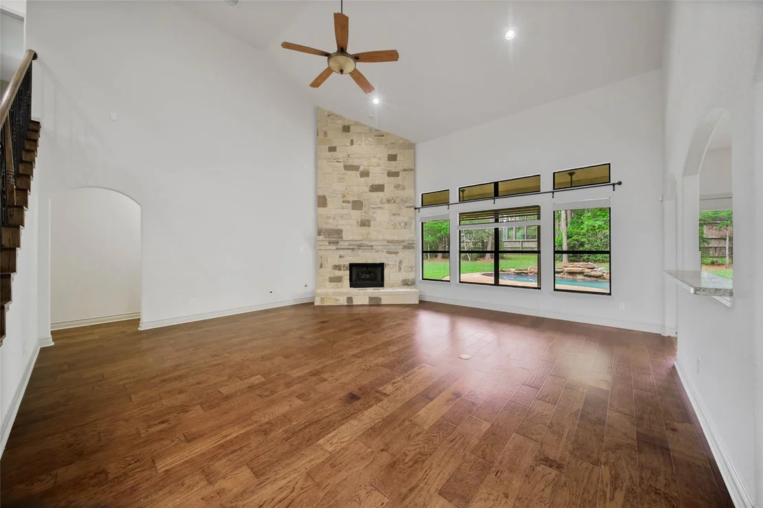 Photo of 40503 Manor Drive