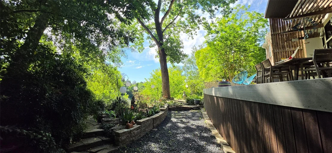 Photo of 15 Hudson Circle