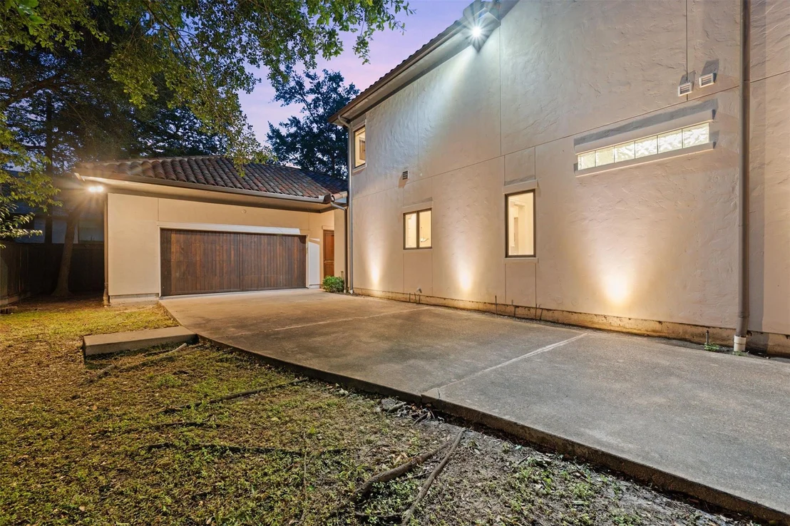 Photo of 11714 Memorial Drive
