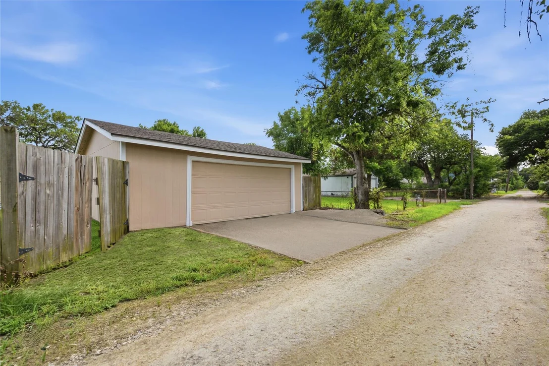 Photo of 1422 Wayside Drive
