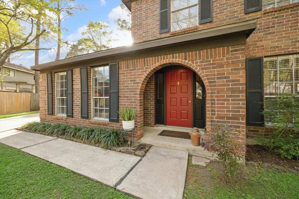 Photo of 33 Hickory Oak Drive