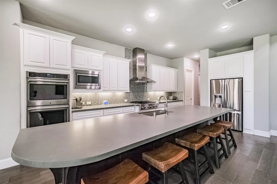Photo of 3722 Edison Lane