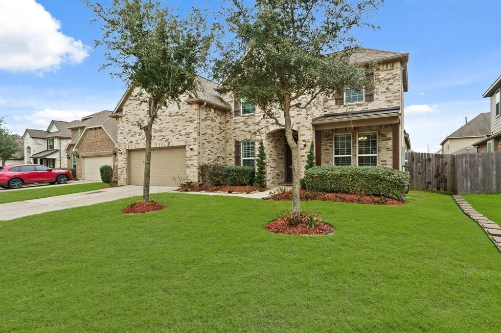 Photo of 2011 Oxley Manor Lane