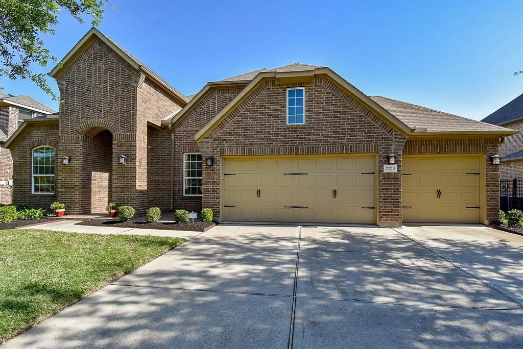 Photo of 27210 Stone Harbour Lane