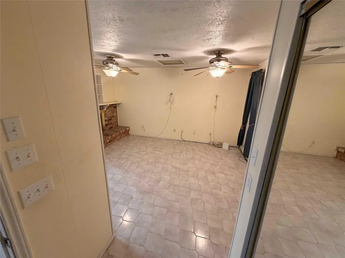 Photo of 14631 Leacrest Drive