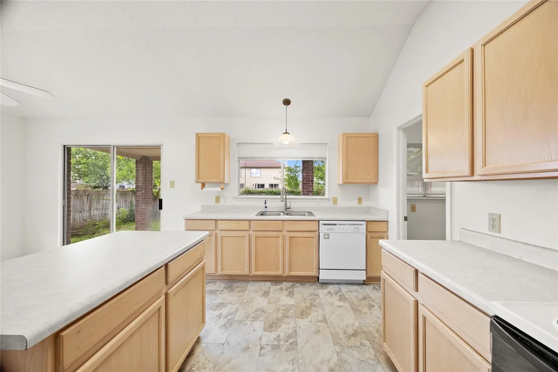 Photo of 331 Stone Point