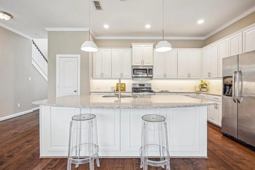 Photo of 8823 Narrow Leaf Street