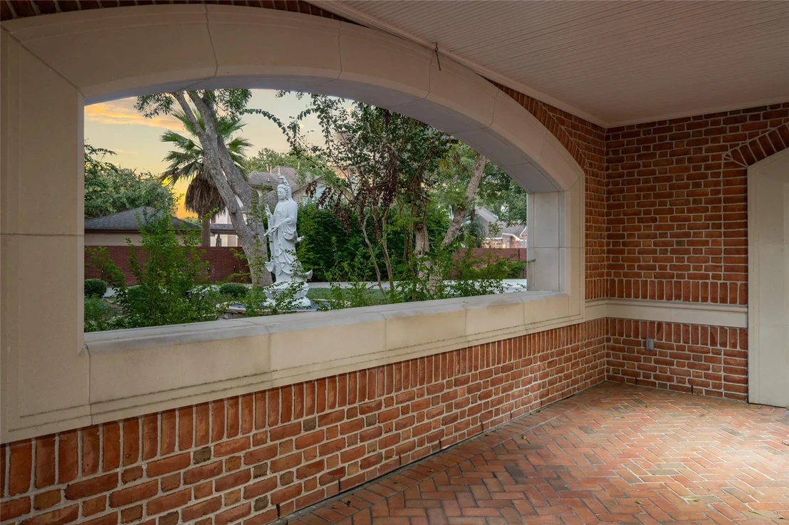Photo of 1802 Forest Gate Circle