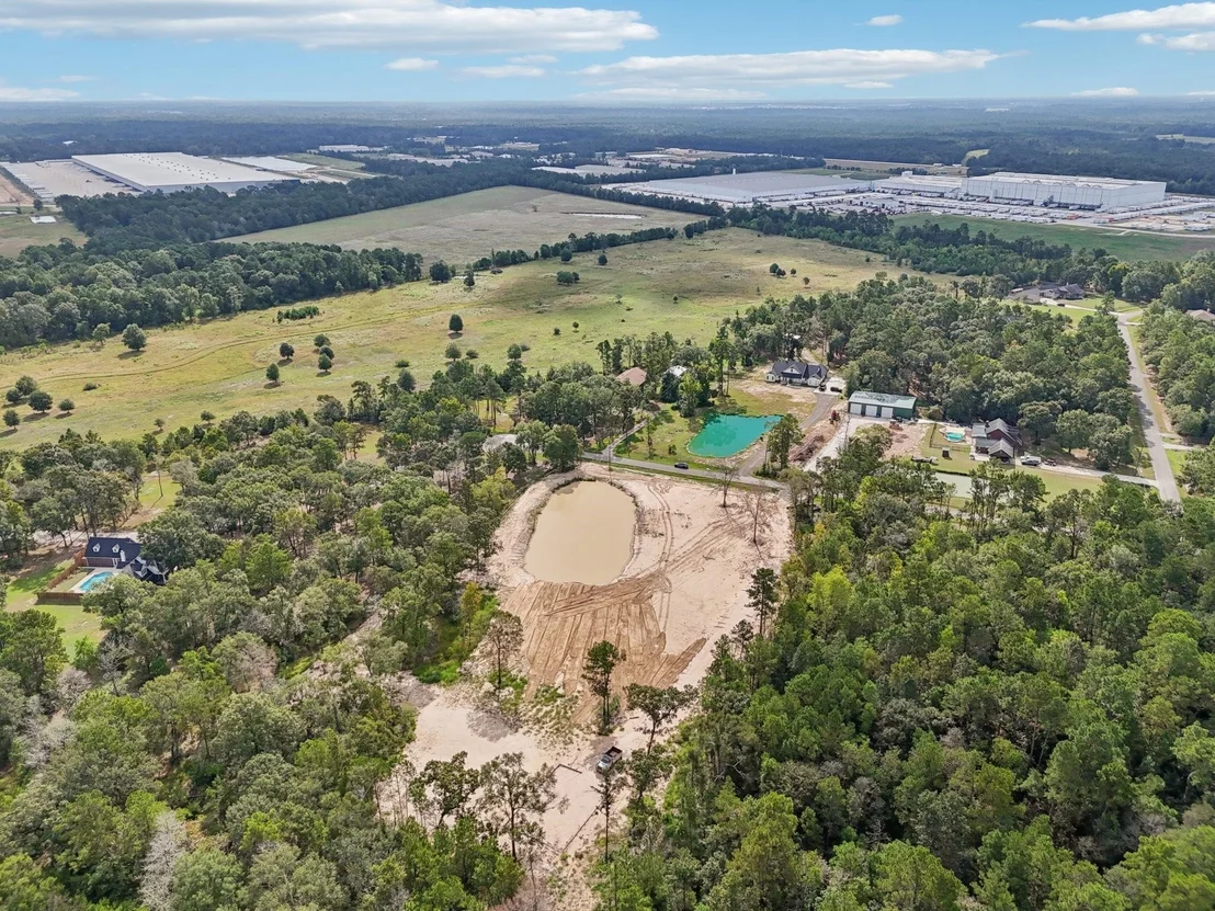Photo of 18471 Country Place Drive