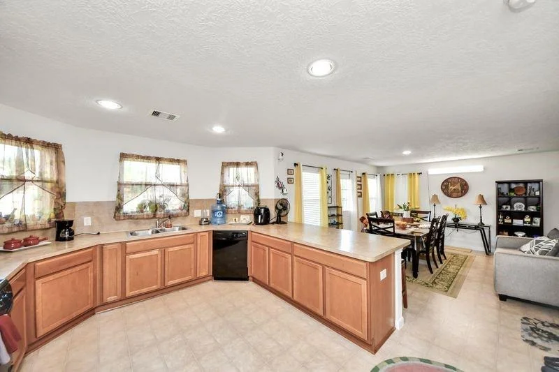 Photo of 7648 Cocobola Lane