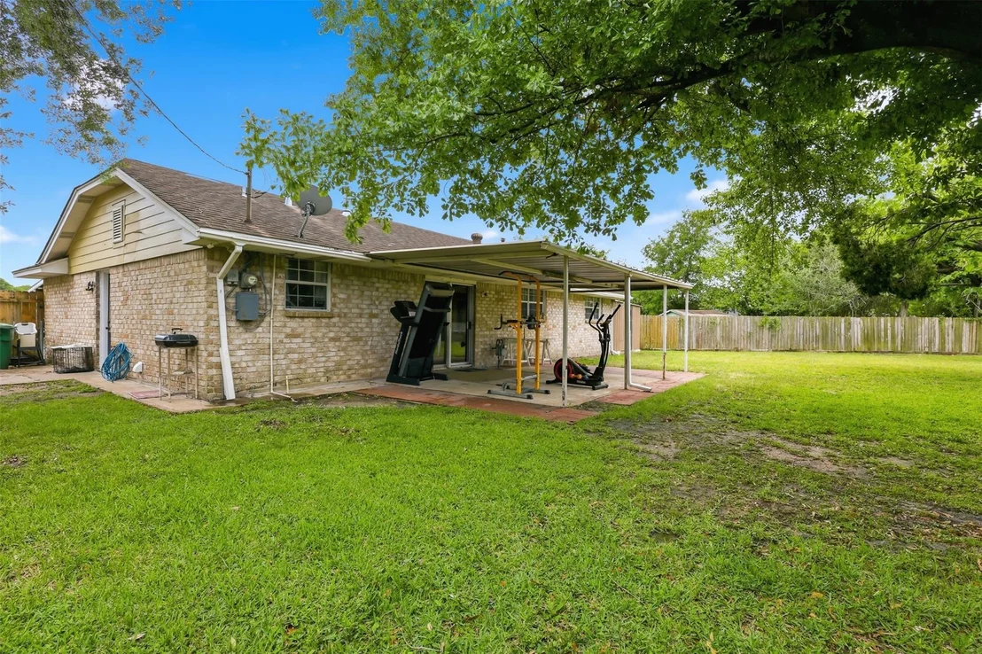 Photo of 8619 Ardley Circle