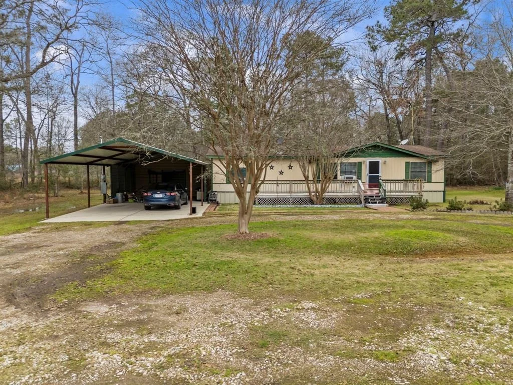 Photo of 17422 Woods Drive