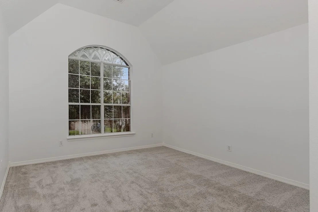 Photo of 2037 Borthwick Lane