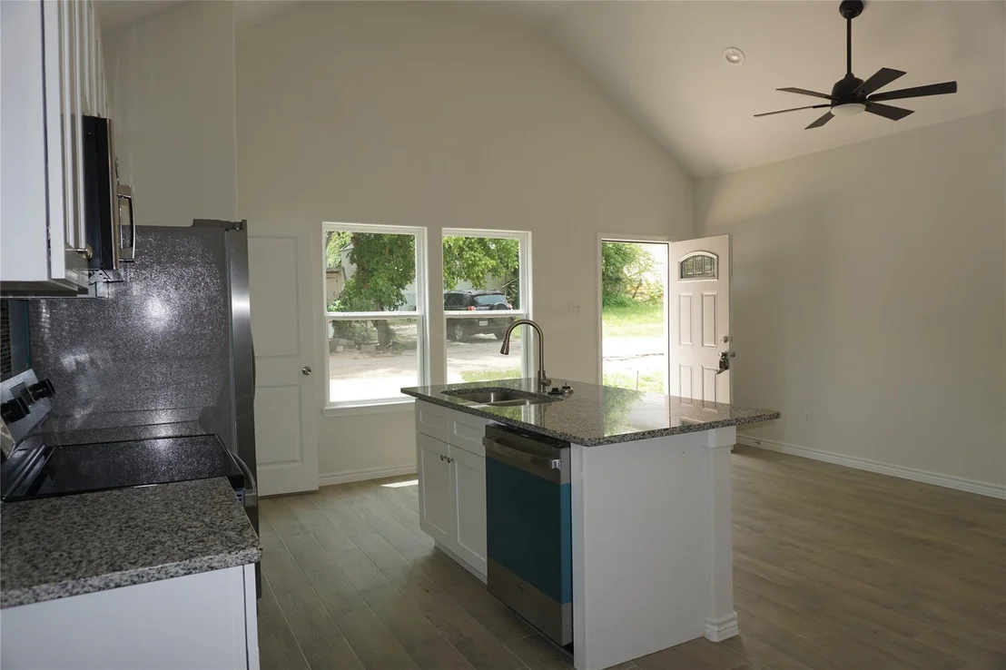Photo of 9763 Blackgum Street