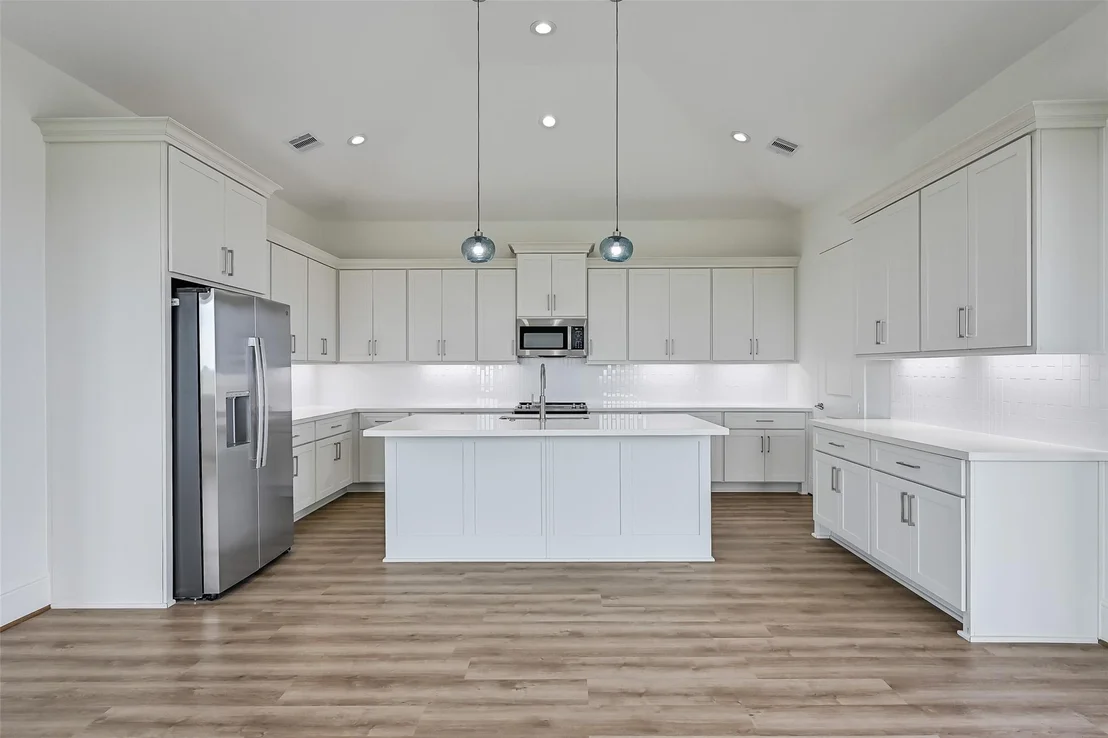 Photo of 1627 Bay Pointe Drive