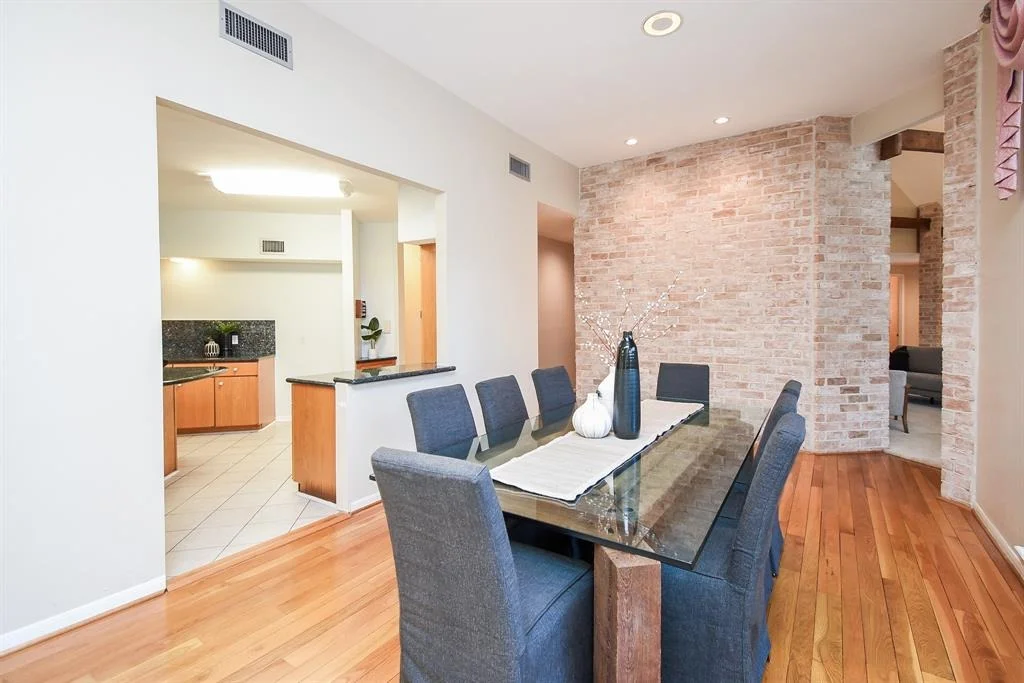 Photo of 13330 Woodside Lane