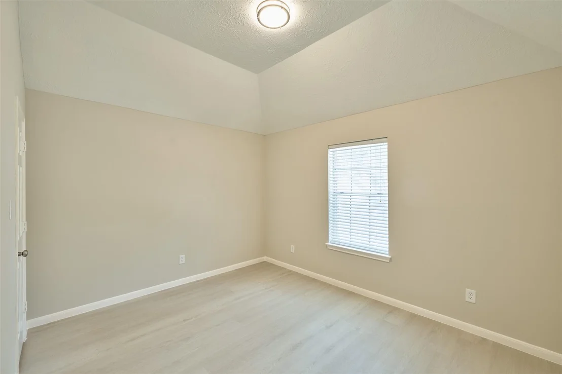 Photo of 12415 Shadowknoll Drive
