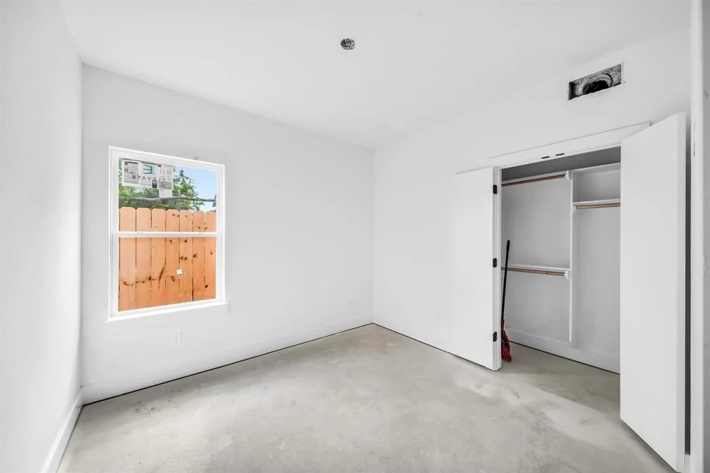 Photo of 405 Calloway Street
