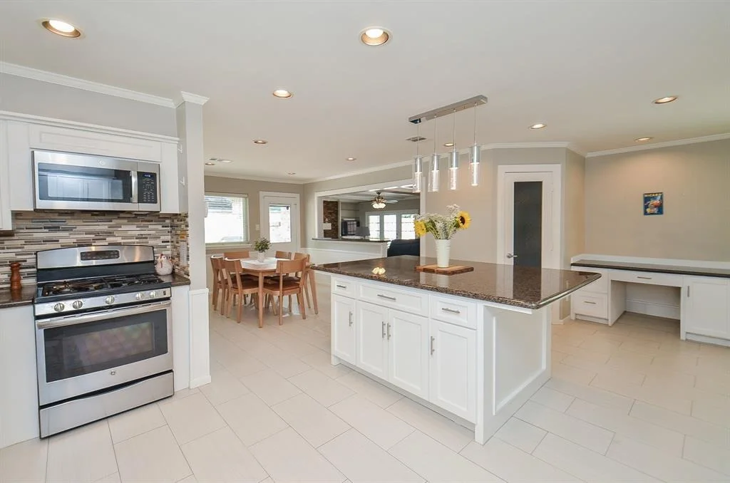 Photo of 2414 Briarbrook Drive