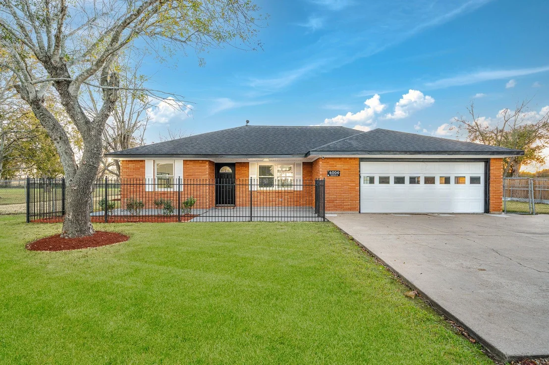 Photo of 6004 Homestead Road
