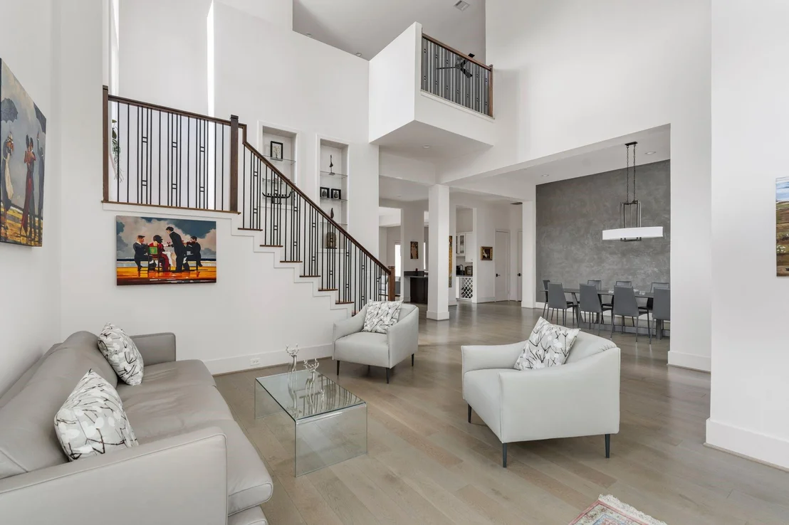 Photo of 5427 Maple Street