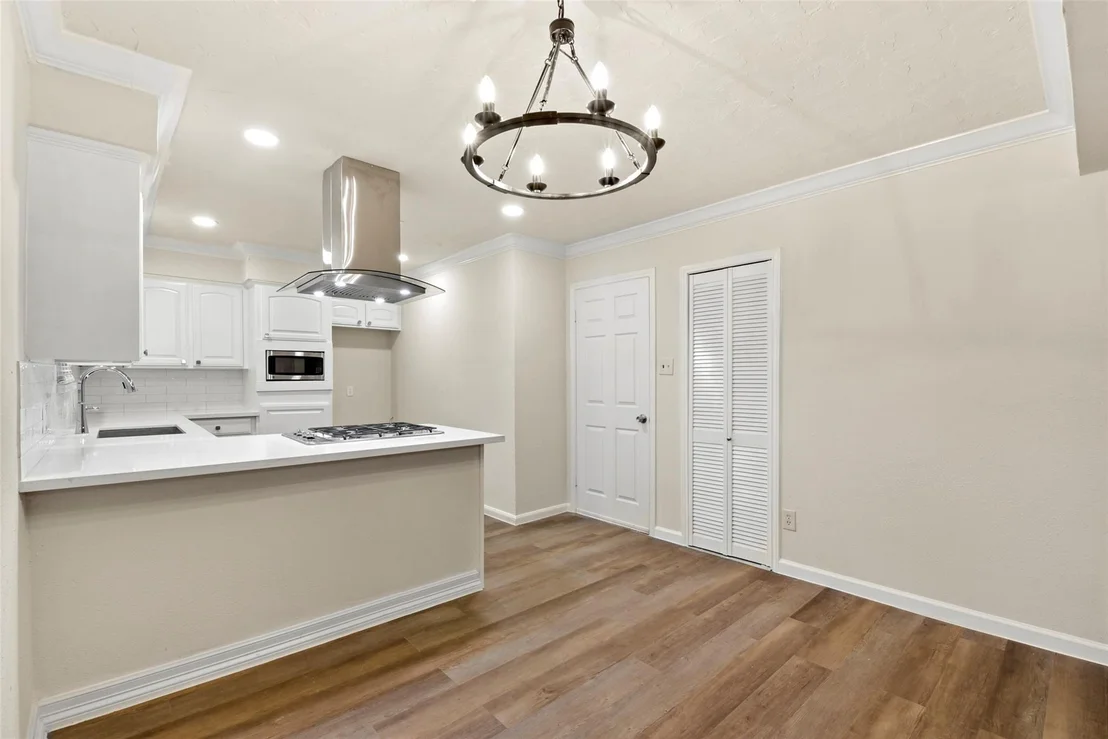 Photo of 207 Willowick Drive