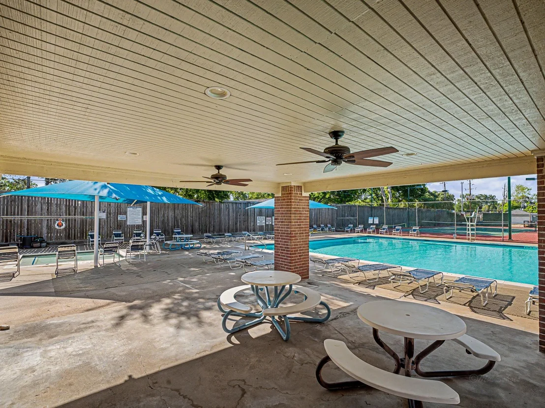 Photo of 23006 Heathercroft Drive