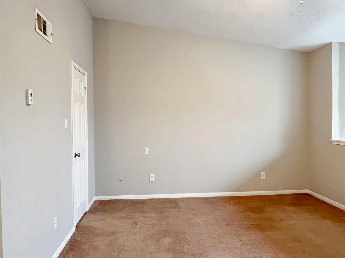 Photo of Unit 21 at 2125 Augusta Drive