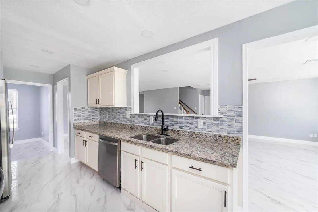 Photo of 6827 Crystal Point Drive