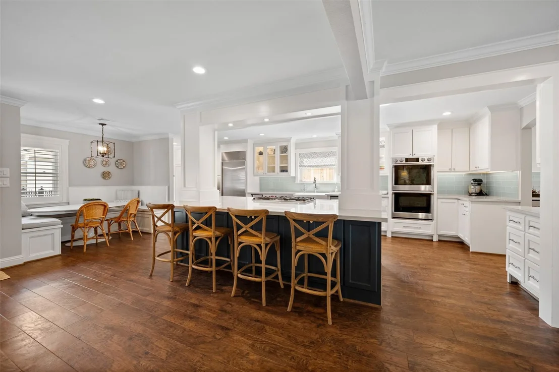 Photo of 14231 Carolcrest Drive