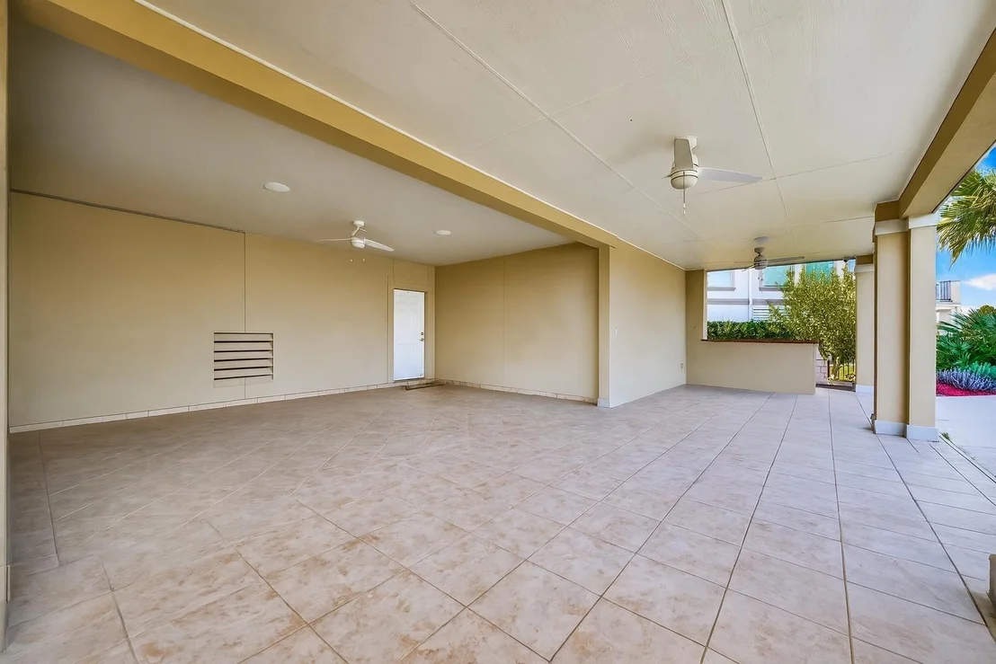 Photo of 2242 Marina Way