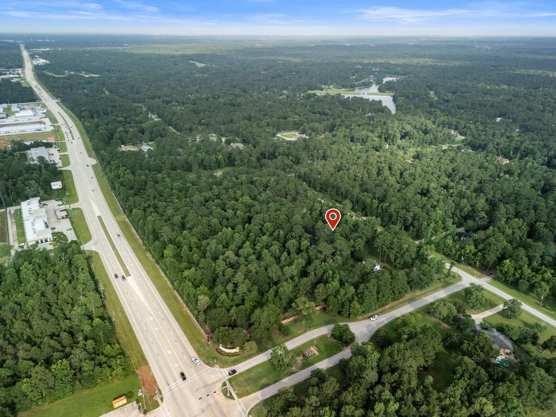 Photo of 10810 Lake Windcrest
